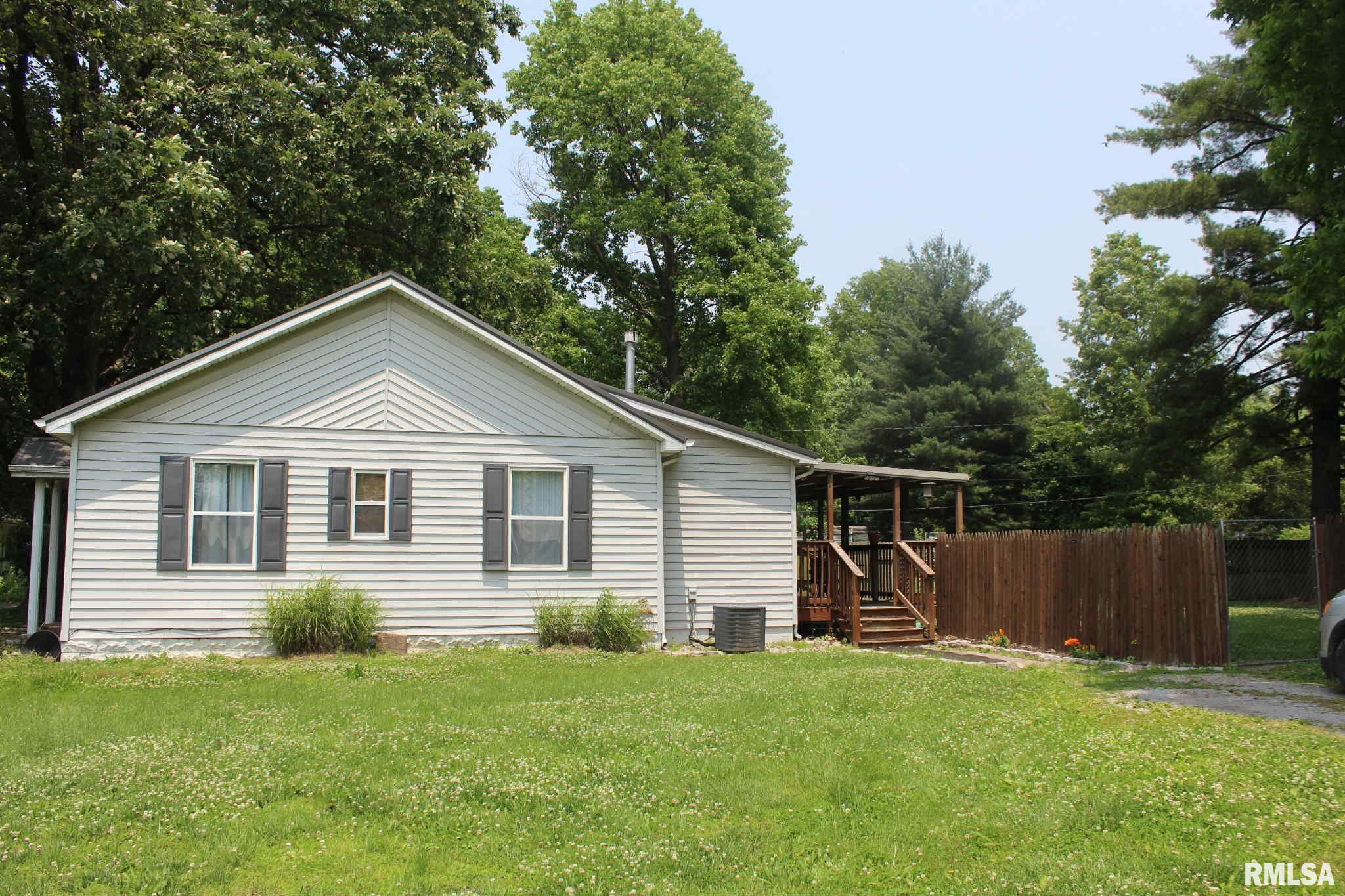 111 Rufus Street Mount Vernon, IL 62864 - Photo 3 of 16 Gallery Image 3