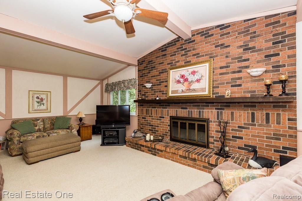 2420 Kimberly Fair Street Rochester Hills, MI 48309 - Photo 10 of 28