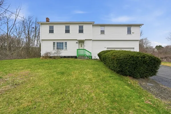 $475,000 | 1731 South East Street, Amherst, MA 01002