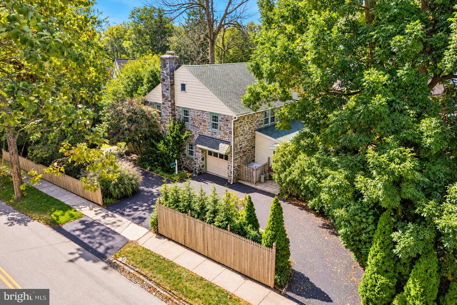 430 Mcclenaghan Mill Road Wynnewood, PA 19096 - Photo 2 of 35 Aerial view of driveway