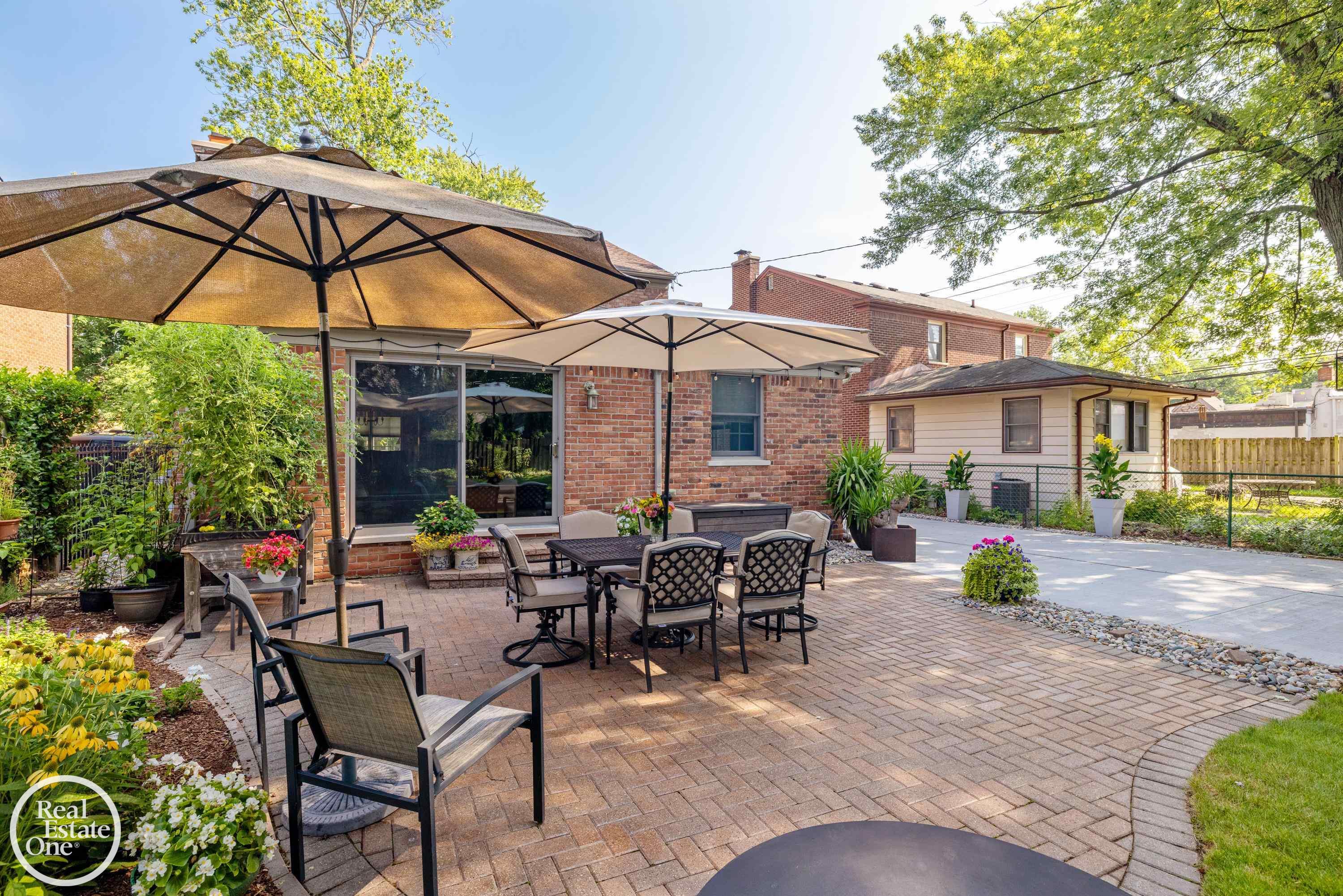 1623 Severn Road Grosse Pointe, MI 48236 - Photo 50 of 68 50202314-e32441e7-f19f-4cce-8553-4fc3ee9fefcb.JPG