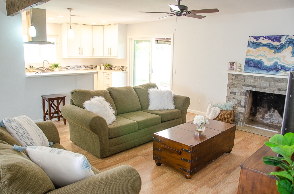 4076 Via Rio Avenue Oceanside, CA 92057 - Photo 5 of 17