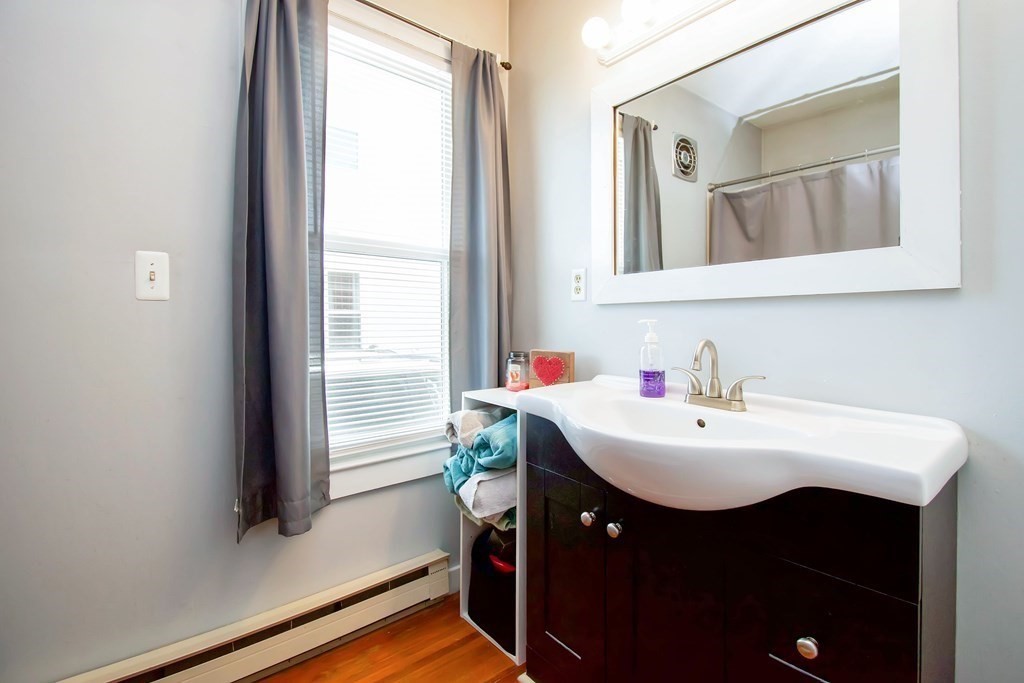 43 Barrison Street Springfield, MA 01109 - Photo 16 of 32