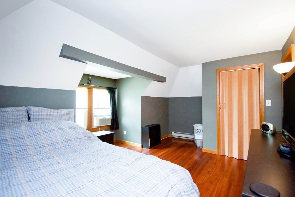 43 Barrison Street Springfield, MA 01109 - Photo 17 of 32