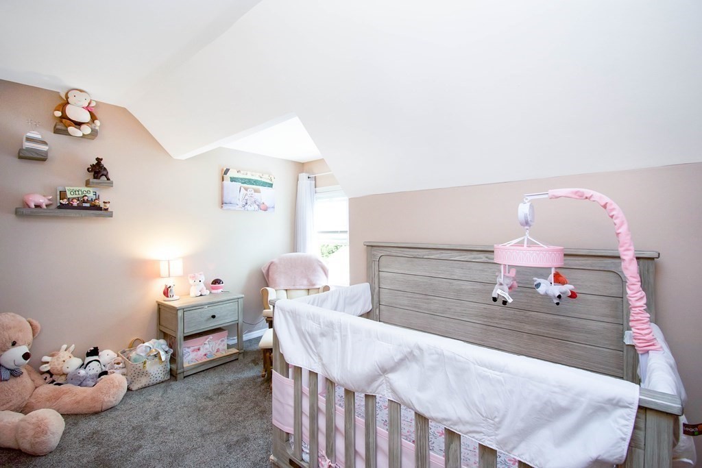 43 Barrison Street Springfield, MA 01109 - Photo 20 of 32