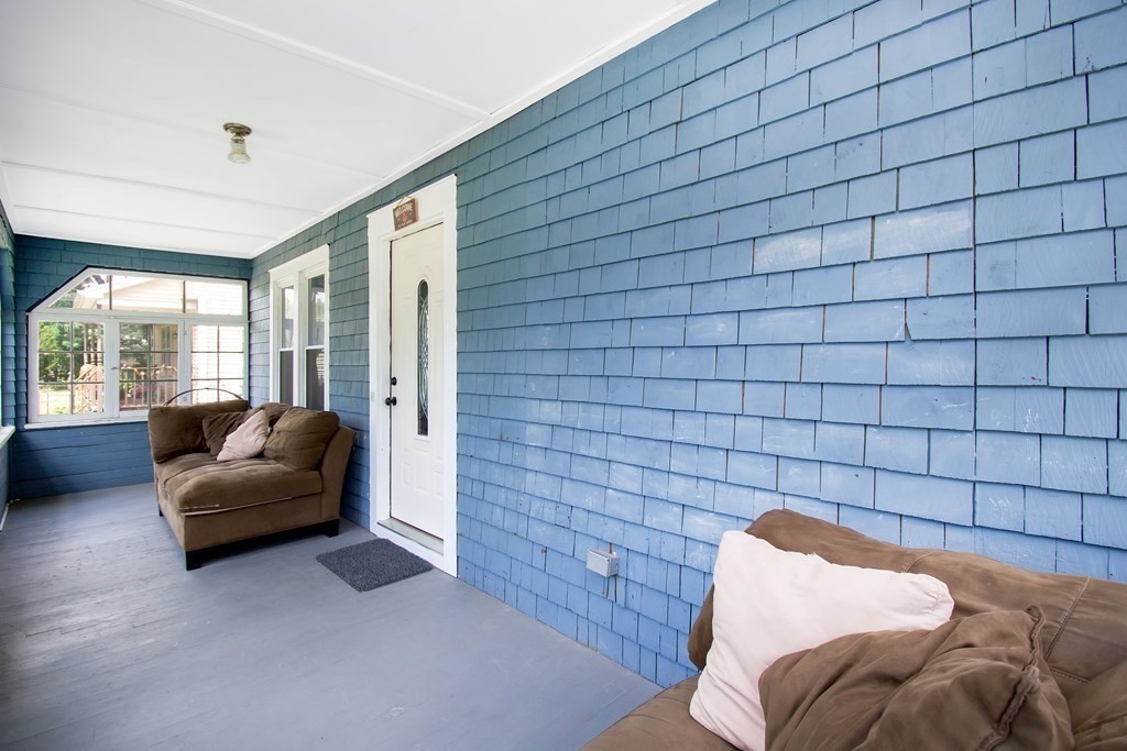 43 Barrison Street Springfield, MA 01109 - Photo 28 of 32