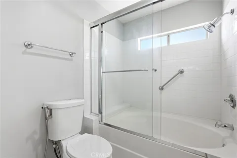 $659,000 | 7109 Farralone Avenue, Unit 117, Canoga Park, CA 91303