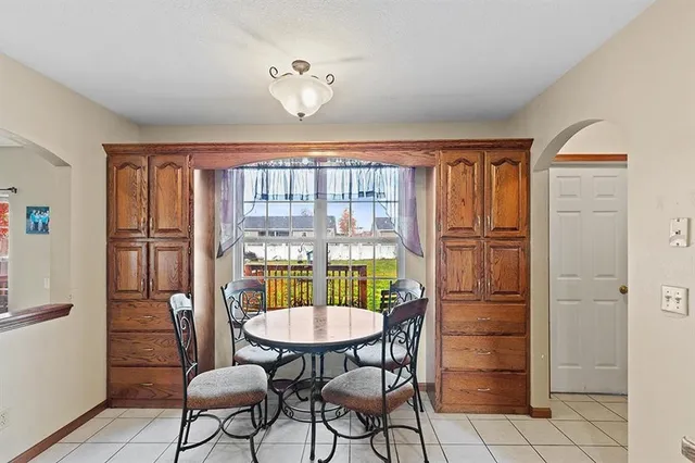 $219,000 | 409 West Gault Street, Carl Junction, MO 64834