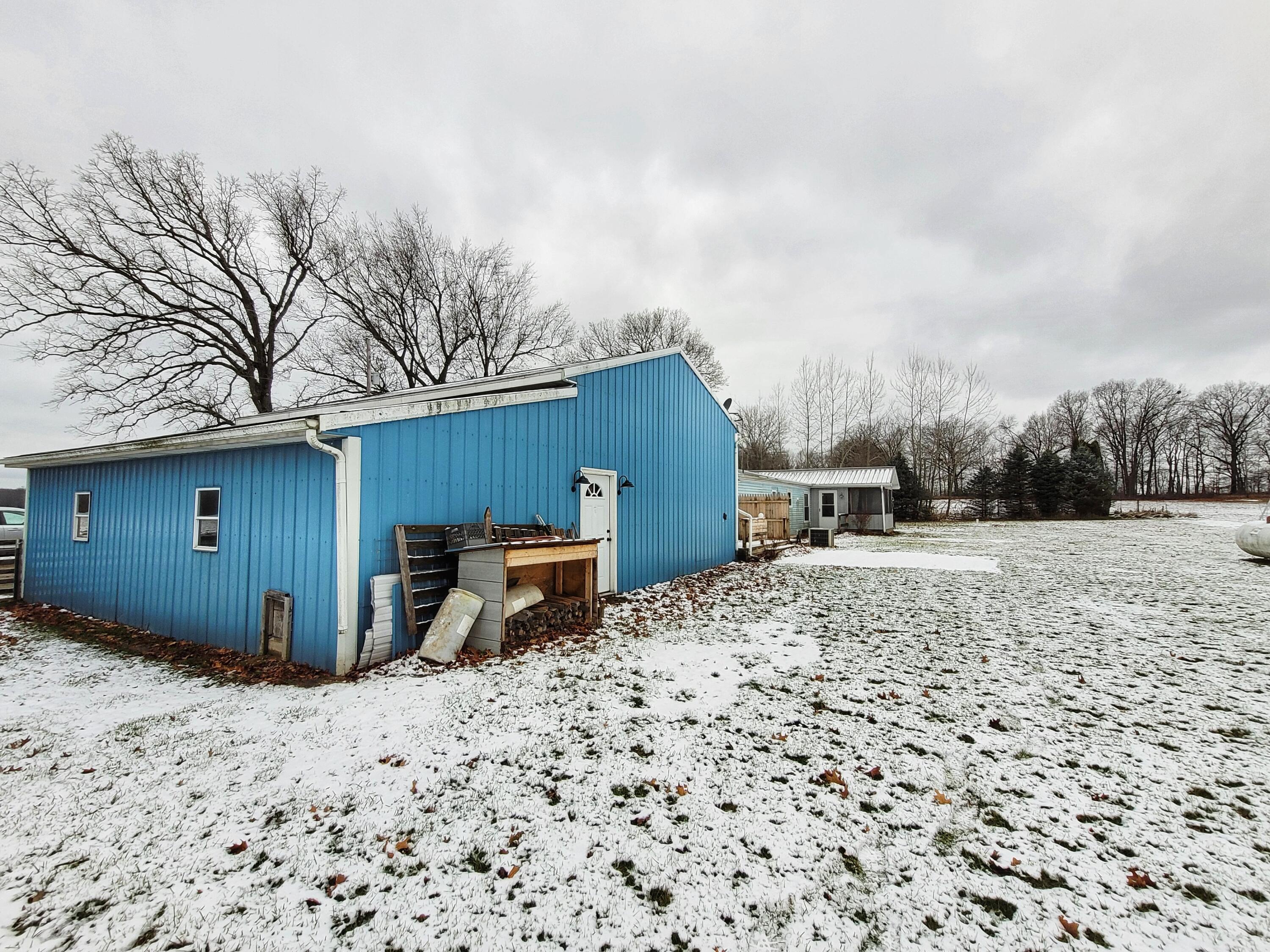 25089 South County Line Road Homer, MI 49245 - Photo 4 of 20 20240110_161101-01