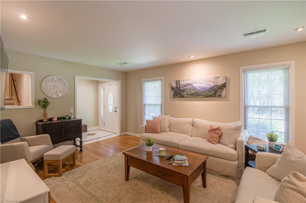 3701 Hobbs Road Greensboro, NC 27410 - Photo 7 of 35 Gallery Image 7