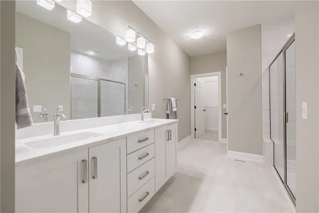 $584,500 | 25 Eagle Hollow, Penfield, NY 14526