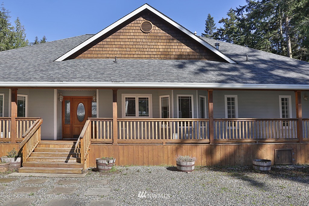 2482 North Bluff Road Greenbank, WA 98253 - Photo 3 of 24 Gallery Image 3