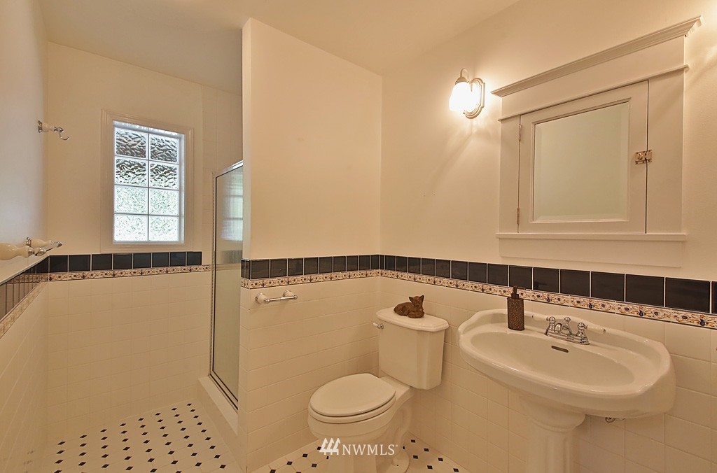 2482 North Bluff Road Greenbank, WA 98253 - Photo 8 of 24 Gallery Image 8