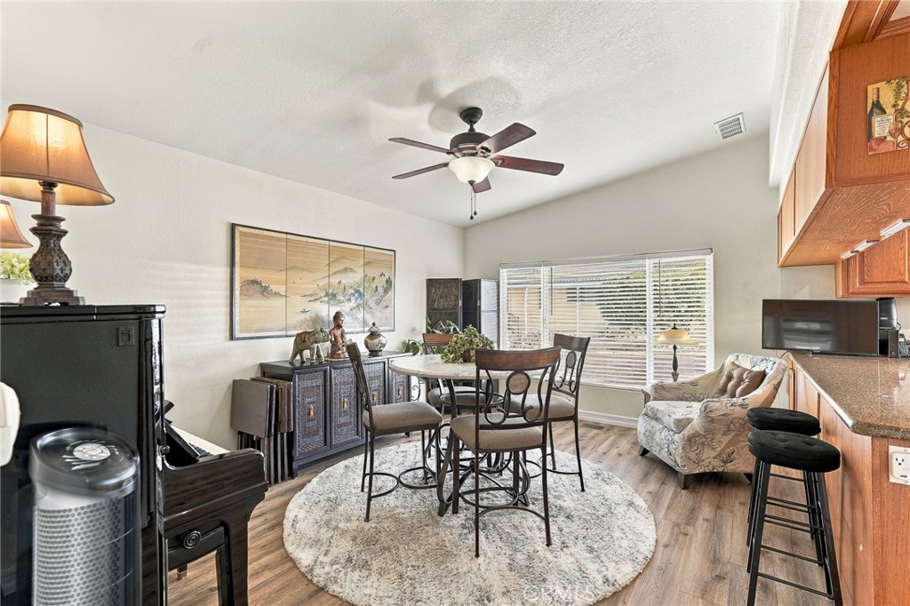 10210 Base Line Road, Unit 192 Rancho Cucamonga, CA 91701 - Photo 6 of 50 Dining Room