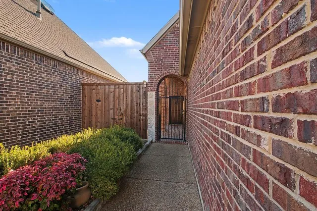 $425,000 | 9429 Deerhurst Place, McKinney, TX 75072