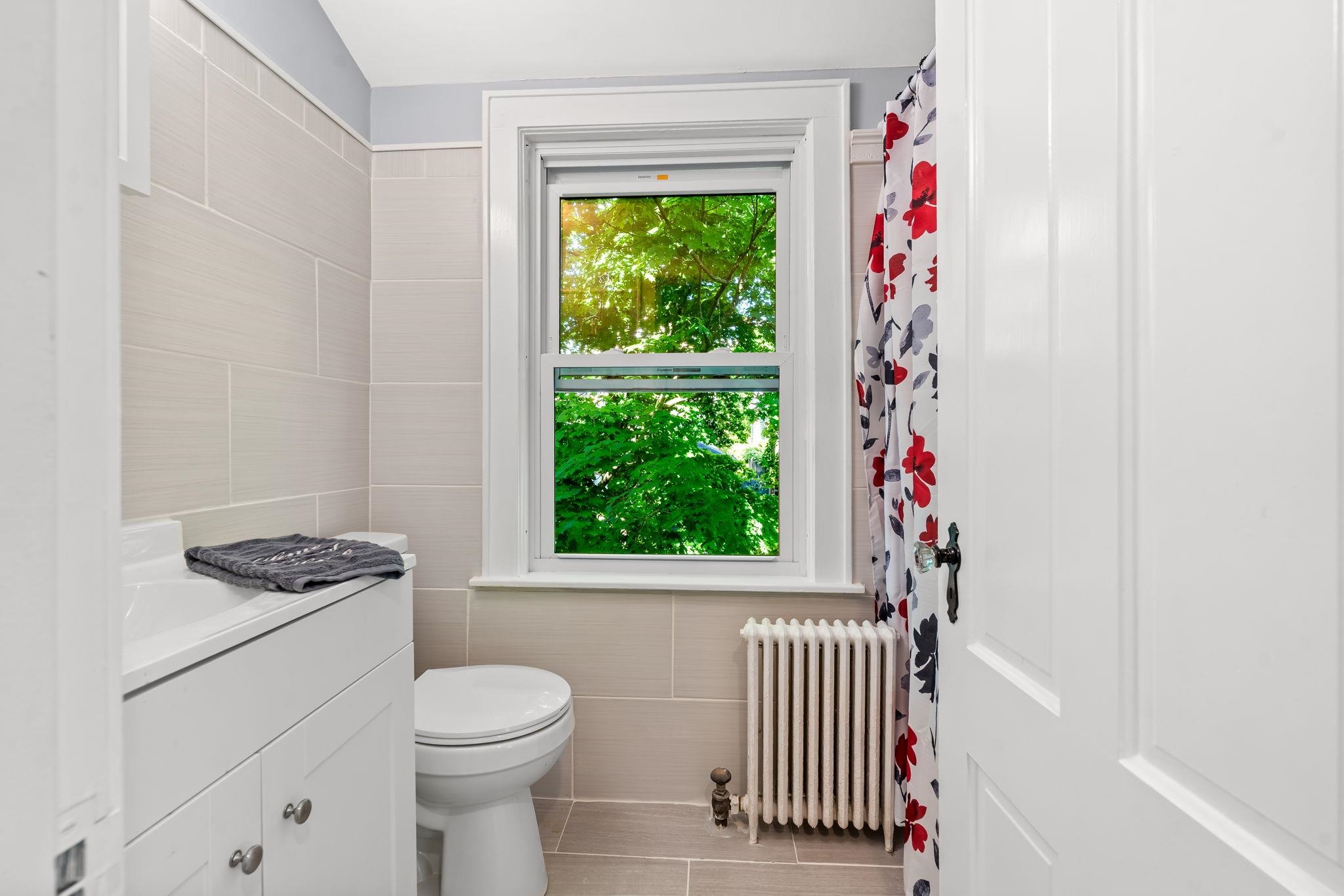 857 Union Street Manchester, NH 03104 - Photo 23 of 33