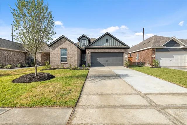 $313,900 | 2554 Green Jasper Drive, Iowa Colony, TX 77583