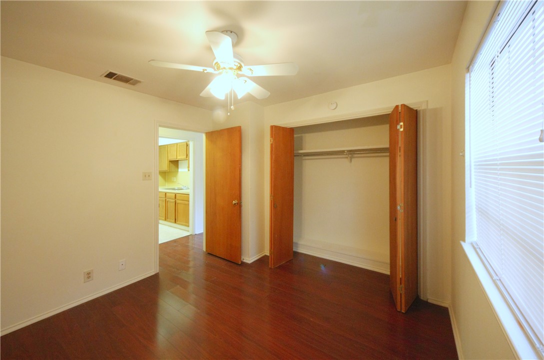 1903 East 20th Street, Unit 101 Austin, TX 78722 - Photo 11 of 14