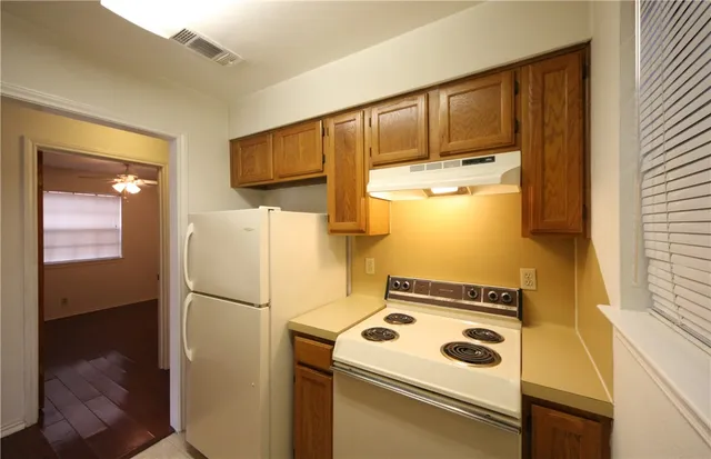 $895 | 1903 East 20th Street, Unit 101, Austin, TX 78722