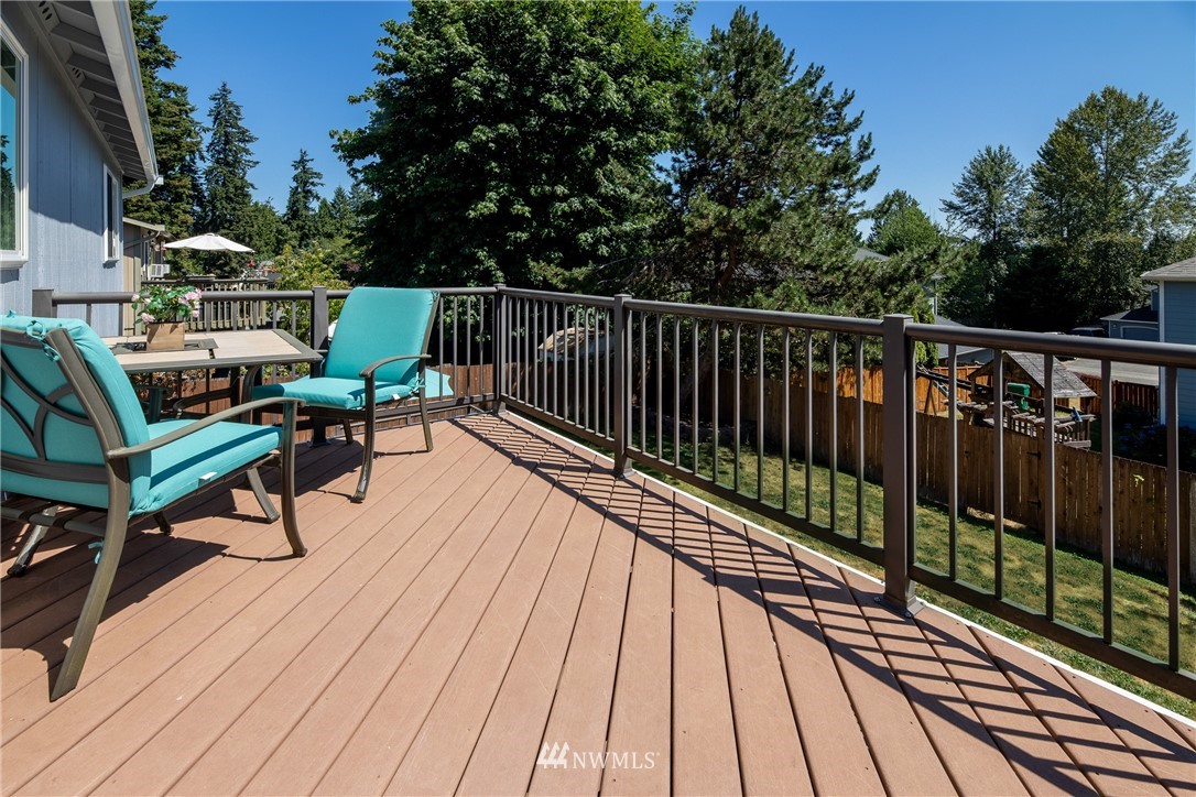 728 204th Street Southeast Bothell, WA 98012 - Photo 8 of 34