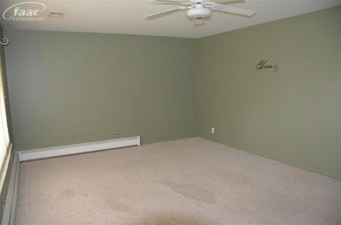 5255 Torrey Road Flint, MI 48507 - Photo 11 of 20 20181644-10.JPG