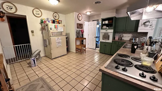 $170,000 | 909 North Road, West Frankfort, IL 62896