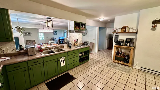 $170,000 | 909 North Road, West Frankfort, IL 62896