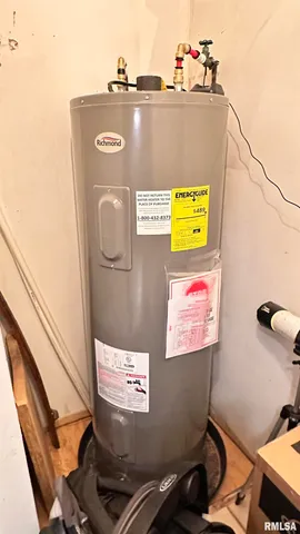 $170,000 | 909 North Road, West Frankfort, IL 62896