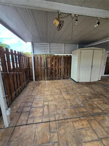 $2,300 | 2270 West 54th Place, Unit 2, Hialeah, FL 33016