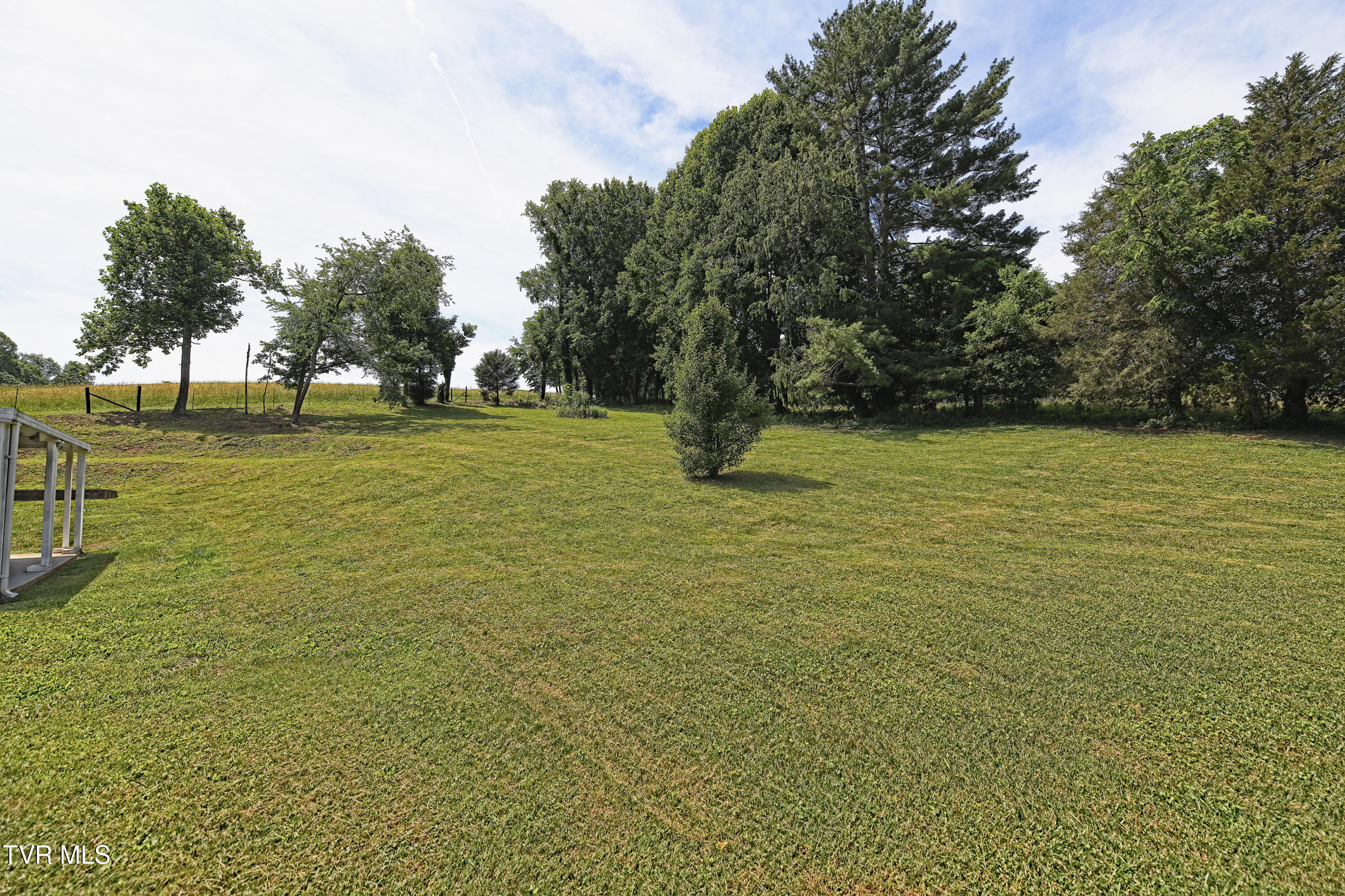 148 Unaka Subdivision Road Elizabethton, TN 37643 - Photo 52 of 53 Outside DSC_3296Edit Smaller Size(1)