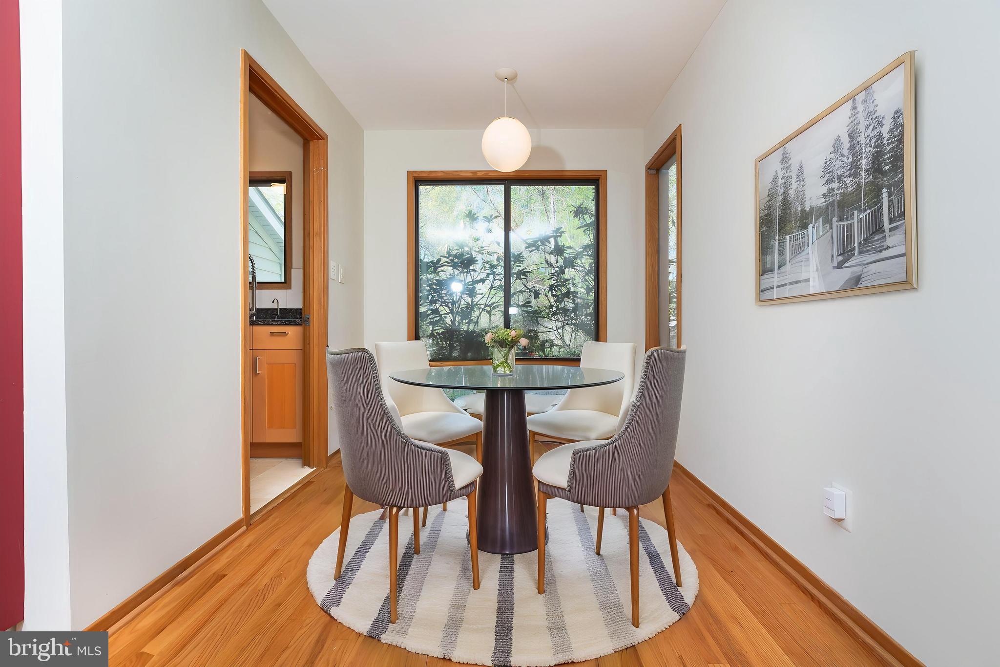 513 Springvale Road Great Falls, VA 22066 - Photo 12 of 95 Breakfast area (Virtually staged)