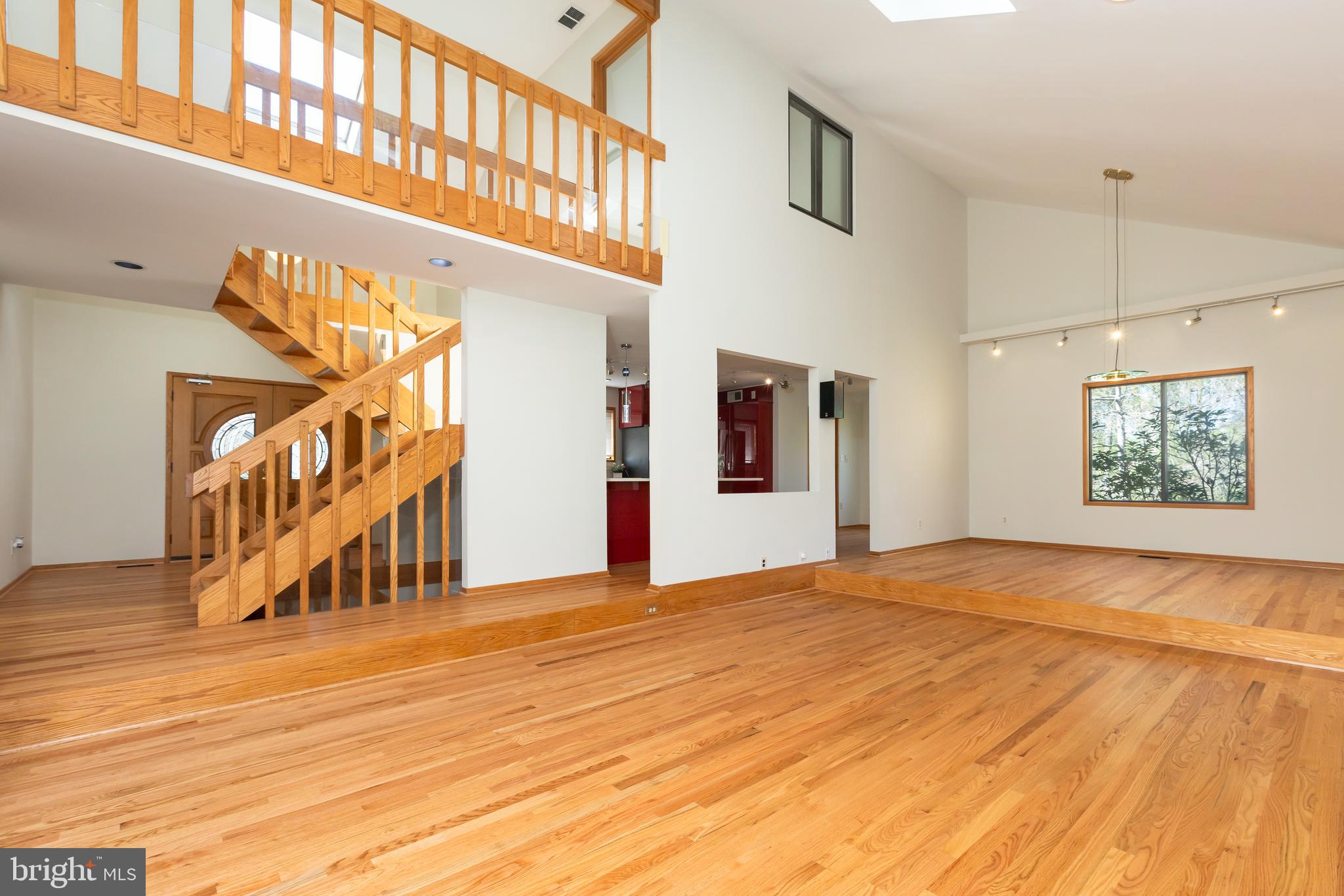 513 Springvale Road Great Falls, VA 22066 - Photo 24 of 95 Living room & dining room