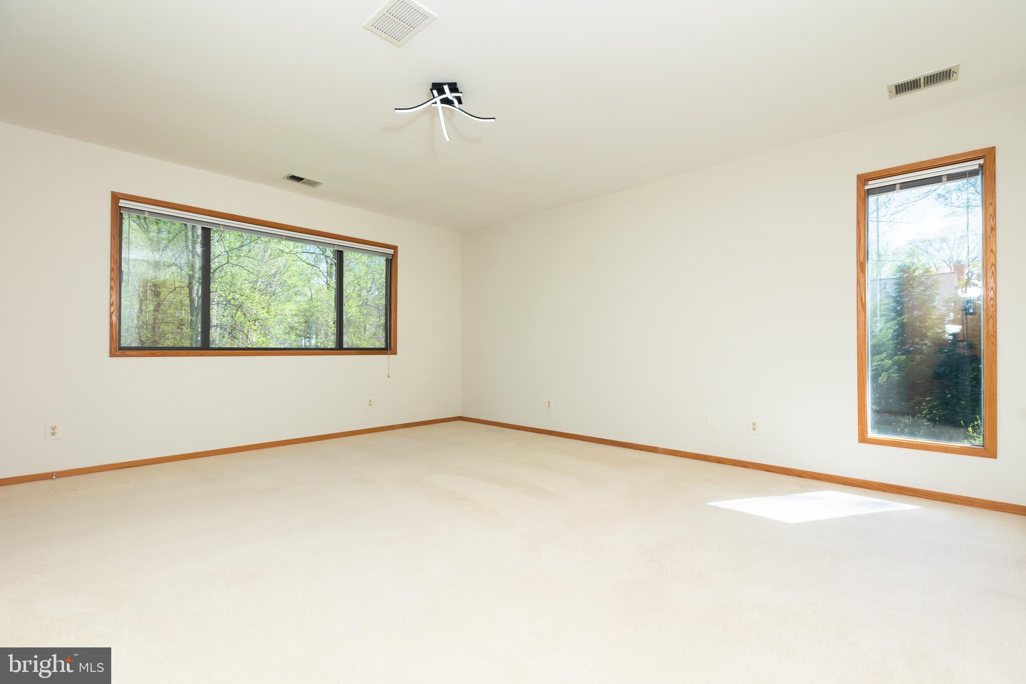 513 Springvale Road Great Falls, VA 22066 - Photo 48 of 95 3rd bedroom