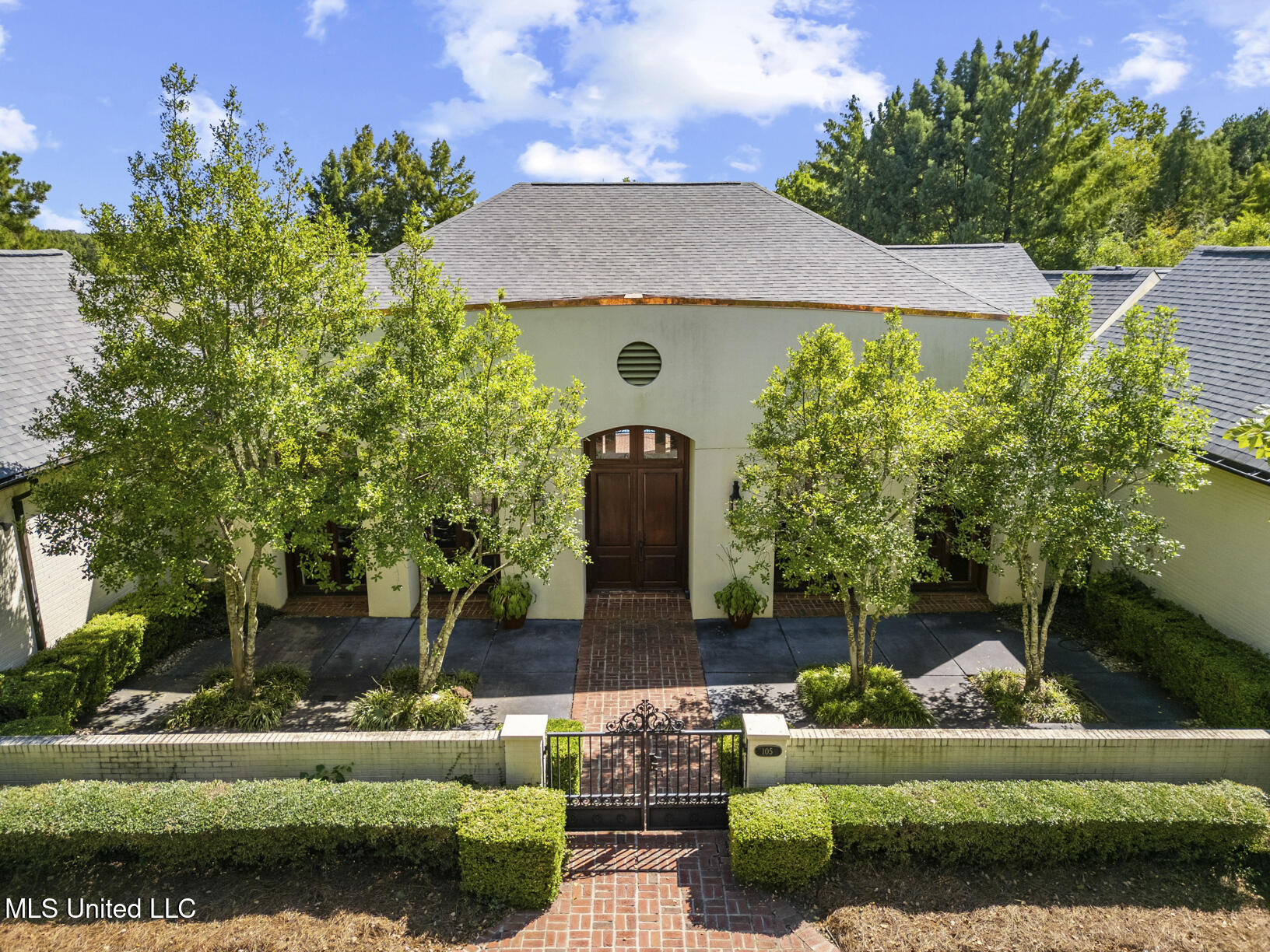 105 Bridgeview Circle Ridgeland, MS 39157 - Photo 3 of 49 105 Bridgeview Cir Drone-10