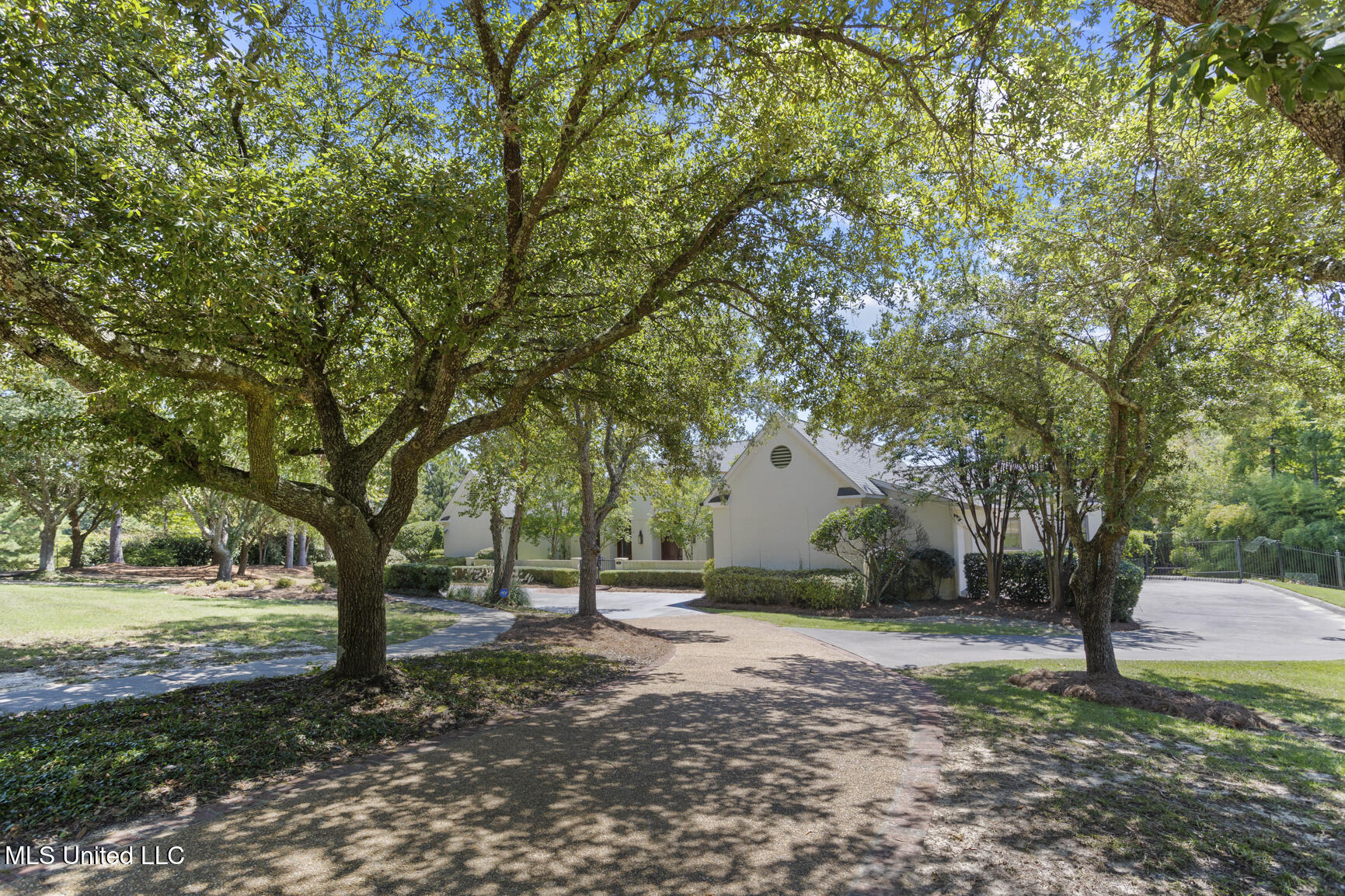 105 Bridgeview Circle Ridgeland, MS 39157 - Photo 7 of 49 105 Bridgeview Cir-1