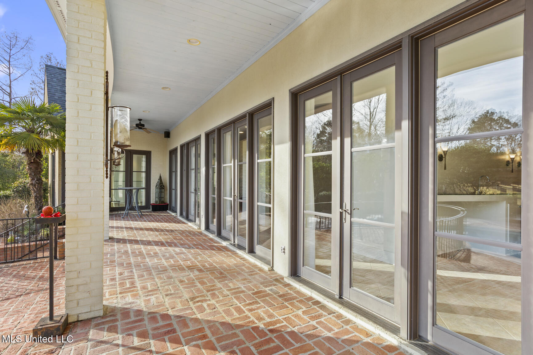 105 Bridgeview Circle Ridgeland, MS 39157 - Photo 8 of 49 Back Patio