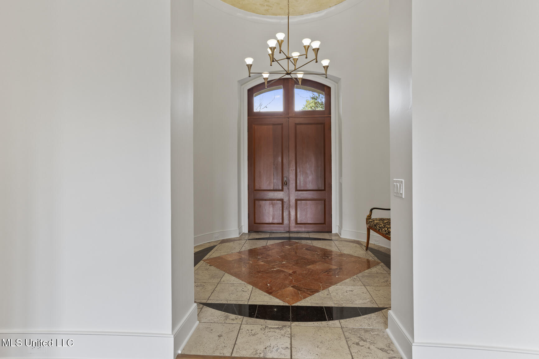 105 Bridgeview Circle Ridgeland, MS 39157 - Photo 10 of 49 Foyer