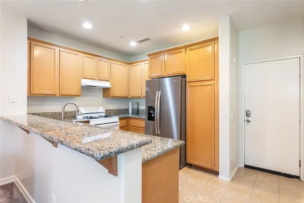 $419,000 | 1800 East Lakeshore Drive, Unit 804, Lake Elsinore, CA 92530