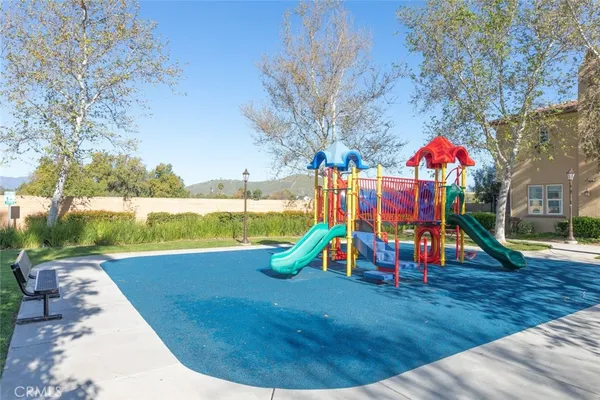 $419,000 | 1800 East Lakeshore Drive, Unit 804, Lake Elsinore, CA 92530