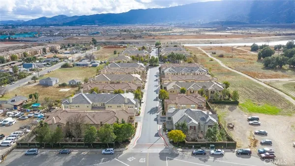 $419,000 | 1800 East Lakeshore Drive, Unit 804, Lake Elsinore, CA 92530