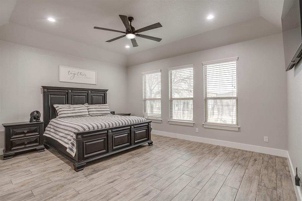 8895 Hutcheson Hill Road Springtown, TX 76082 - Photo 15 of 40