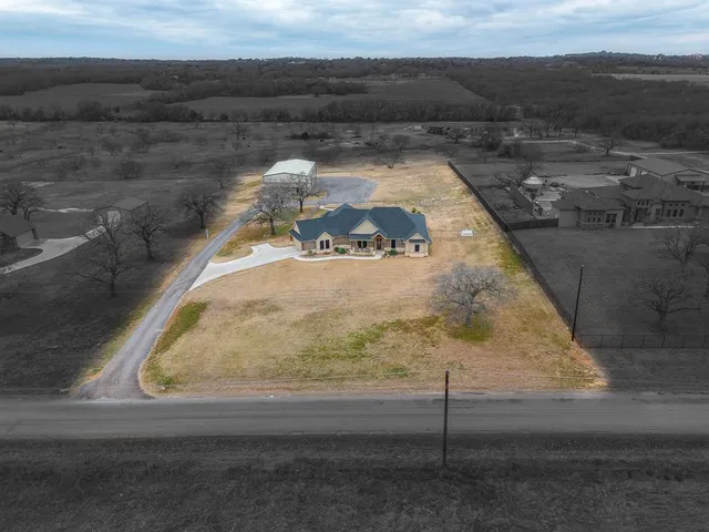 $885,000 | 8895 Hutcheson Hill Road, Springtown, TX 76082