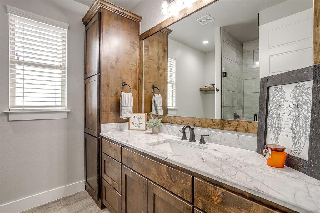 8895 Hutcheson Hill Road Springtown, TX 76082 - Photo 22 of 40