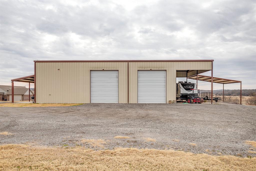 8895 Hutcheson Hill Road Springtown, TX 76082 - Photo 34 of 40