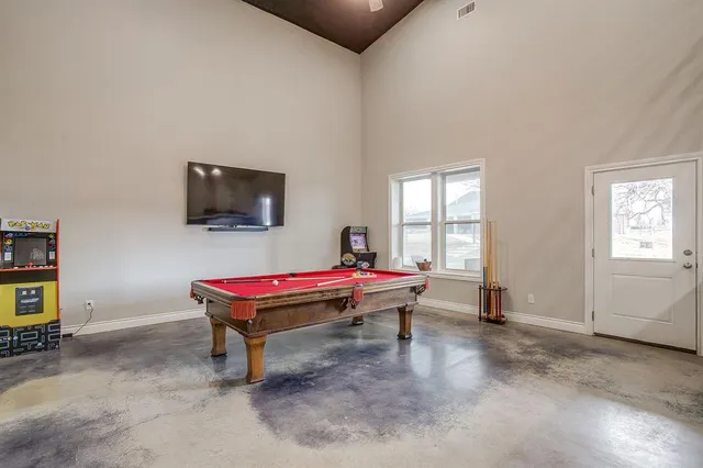 $885,000 | 8895 Hutcheson Hill Road, Springtown, TX 76082