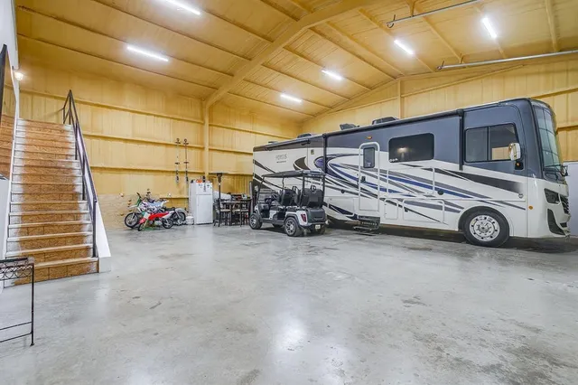 $885,000 | 8895 Hutcheson Hill Road, Springtown, TX 76082