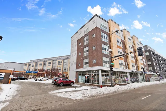 $245,000 | 2650 University Avenue West, Unit 311, St. Paul, MN 55114