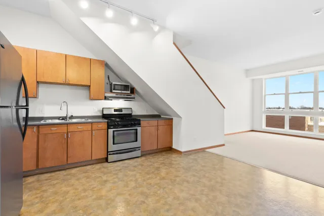 $245,000 | 2650 University Avenue West, Unit 311, St. Paul, MN 55114