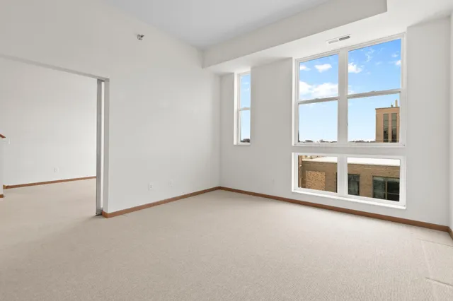 $245,000 | 2650 University Avenue West, Unit 311, St. Paul, MN 55114