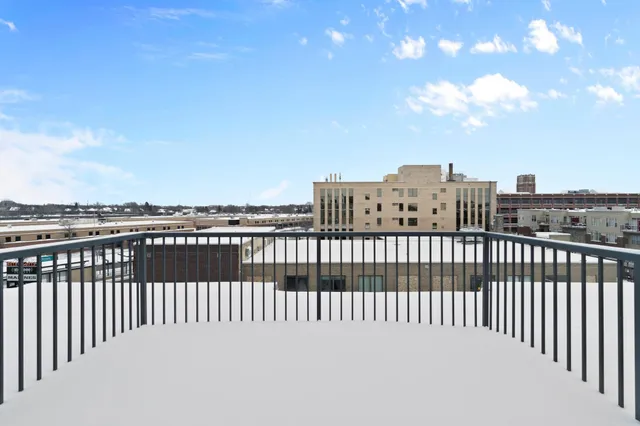 $245,000 | 2650 University Avenue West, Unit 311, St. Paul, MN 55114